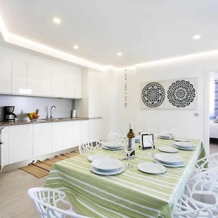 Ocean Garden 1002 Penthouse With Seaviem 아데제